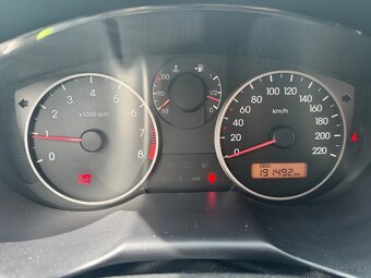 Hyundai i20, 1.2i / 57KW - 11