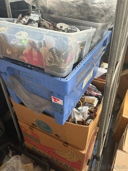 Levná bižuterie ve velkém množství - 11