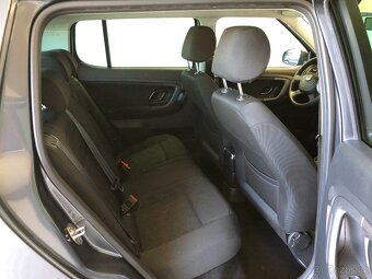 ŠKODA FÁBIA 1.2 TSI - 11