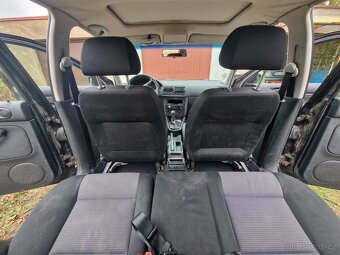 VW Golf 1,6 77kw - 11