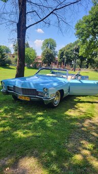 Cadillac Deville - 11