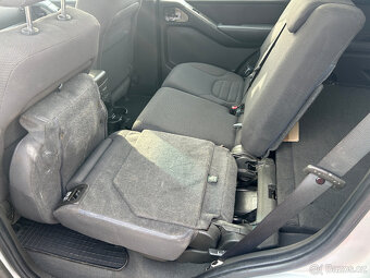 Nissan Pathfinder - 11