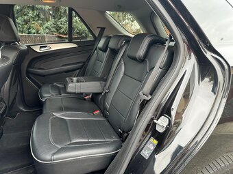 MERCEDES ML 350 CDI 190 kW BEZ MĚCHŮ RV2012 SERVIS POUZE MB - 11