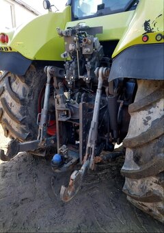 Traktor Claas Axion 820 Cmatic - 11