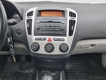 Kia Ceed 1.4i 80kW 2007 Hatchback 2.majitel 116 980 km - 11