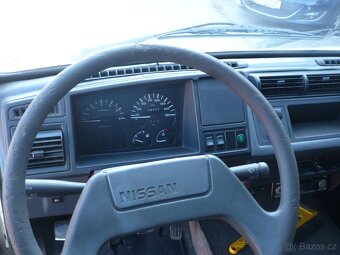 Nissan   Trade   3.0 D - 11