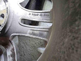 Alu kola zimní Audi A4 7.0J x 17  ET42 8W0 601 025P - 11