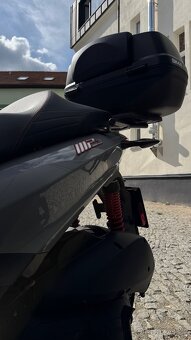 Piaggio MP3 HPE 300 Sport, koupeno jako nové v ČR - 11