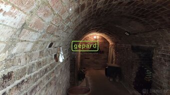 Prodej podílu na rozlehlé usedlosti v Ořechově nedaleko Brna - 11