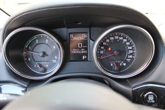 Jeep Grand Cherokee 3.0CRD 3.0CRD 177kW+OVERLAND+1MAJ+ČR - 11