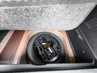 Renault Captur 1,2TCE 87kW, 2017, tažné, sada kol,.. - 11