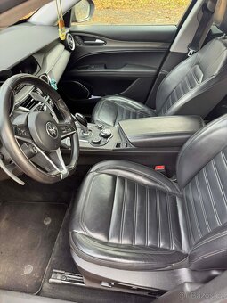 Alfa Romeo Stelvio 2.0T Q4 First Edition - 11