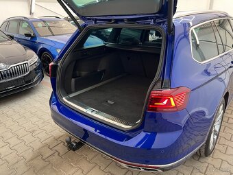 Volkswagen Passat combi 2.0TDi,140kW,DSG,4x4,LED, ZADÁNO - 11