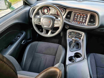 Dodge Challenger RT 5,7 Hemi 2020 Alcantara , DPH - 11
