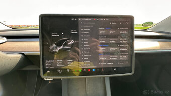 Tesla Model 3 Performance 11/2022 393kW RYZEN - 11