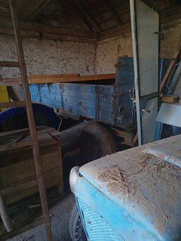 Traktor s vlekem (sklopný) - 11