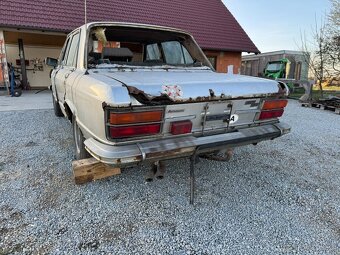 Fiat 130 3.2 V6 - 11