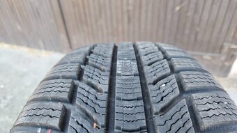 Prodam kompletní zimní sadu kol 215/65R17 - 7Jx17 - 11