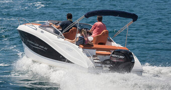 LOD KAJUTOVA BARRACUDA 545 - 11