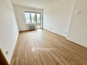 Pronájem bytu 3+1 s balkonem a sklepem, 67 m²,ul. Přímětická - 11