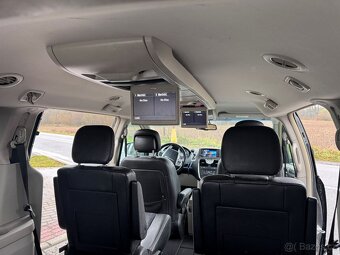 Chrysler Town Country 3,6 RT Penta DVD 2014 - 11