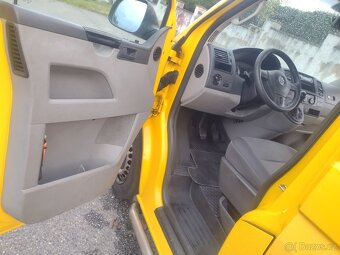 Volkswagen Transporter T5 2.0TDI - 11
