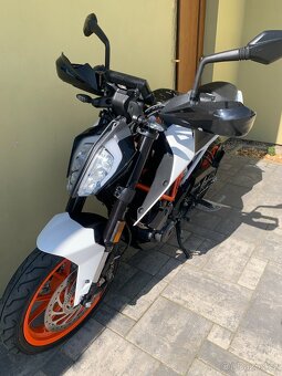 KTM 390 Duke - 11