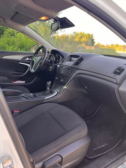 Prodám Opel Insignia Sports Tourer SW-2011-2.0l, 118kW CDTI - 11