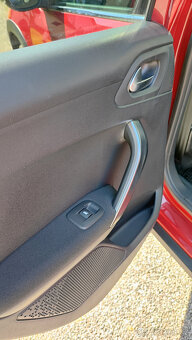 Peugeot 2008 (ALLURE) - 11