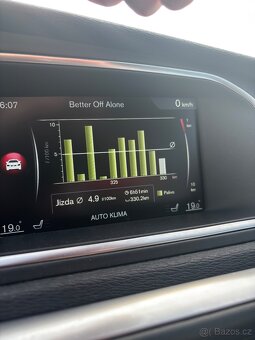 Volvo V40 D4 2.0L 140kW momentum - 11