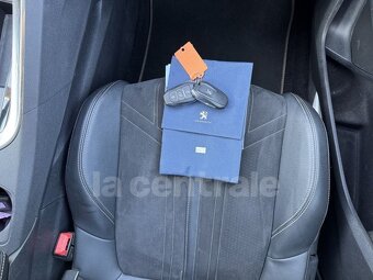 PEUGEOT 5008 II (2) BlueHDi 130 S&S GT EAT8 05/2021 - 11