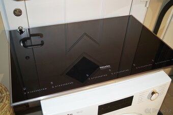 Miele indukční varná deska KM5757 šíře 75 cm - 11