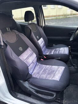 Fiat Punto 1.3 JDT 51kW, RV 2008, Alu, Nízká spotřeba - 11