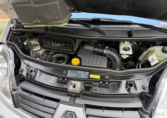 Renault Trafic 2,0DCi 9 Míst pravidel.servis nafta - 11