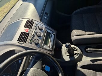 VW Touran 1.9 TDI 77kw Klima Model 2007 Facelift///Havárie// - 11