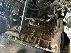 Motor BMW E30,E28,E21,02  318   M10  kompletni zastavba - 11