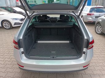 Škoda Superb 3 Combi Style 2.0TDI 110kW DSG 61tkm Matrix Qi - 11