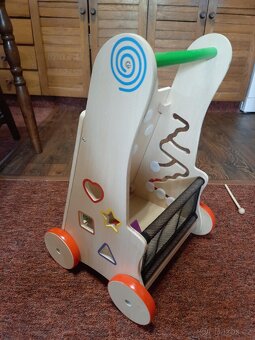 Chodítka, odrážedla, ohrádka, postýlka, botičky vel. 22, - 11