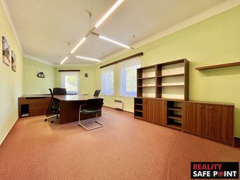 Prodej obchodního prostoru (3 159 m2), ev.č. 00594 - 11