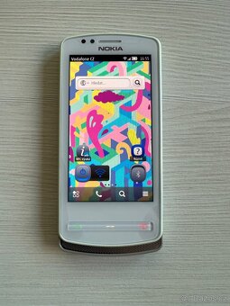 NOKIA 700 Silver/White - 11