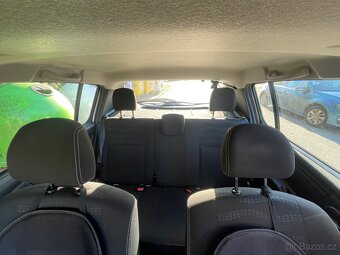 Dacia Sandero 1.6 i 64kw Bourana - 11