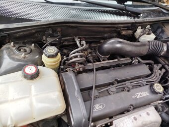 Ford Fokus 1 2000 - 11