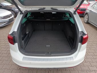VW Passat B8 GTE 1.4TSI Hybrid 160kW DSG - záruka Autodraft - 11