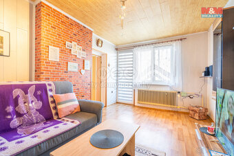 Prodej bytu 3+1, 68 m² s garáží, Kadov - 11