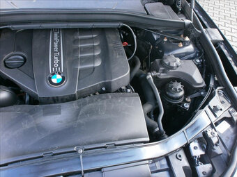 BMW X1 2.0D xDrive – Pohon 4x4 - Spolehlivé a Výkonné SUV - 11