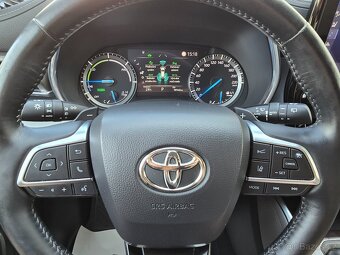 TOYOTA HIGHLANDER 4x4 2.5 182kW COMFORT 2021 / 7-míst / -DPH - 11