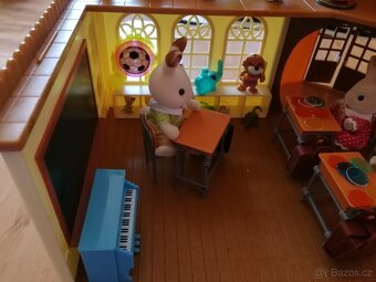 Domeček -  škola pro Sylvanian - 11