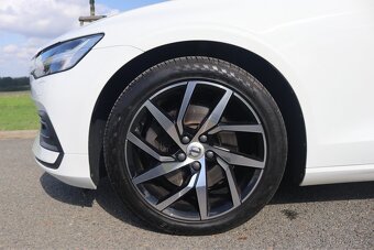 Volvo V60 2.0 T4, 140 kW, automat, 2020, serviska, nebourané - 11