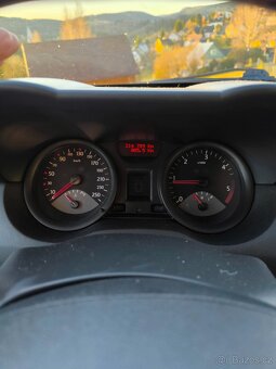 Renault Megane 1.5 dci 60kw - 11