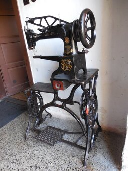 Sedlářský obuvnický šicí stroj Singer - 11